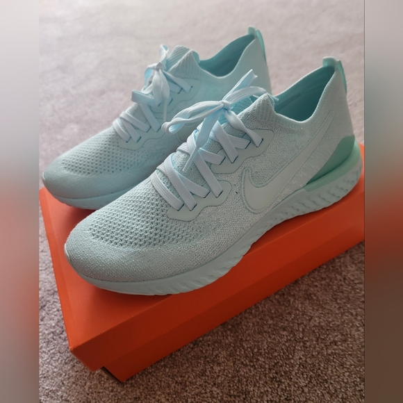 Nike Shoes - Nike Epic React Flyknit 2